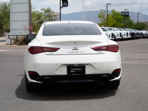 Used 2018 INFINITI Q60 3.0t Luxe w/ Sensory Package 3.0T Luxe AWD/4WD image 8