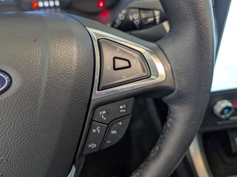 Used 2023 Ford Edge SEL w/ Convenience Package AWD/4WD image 16