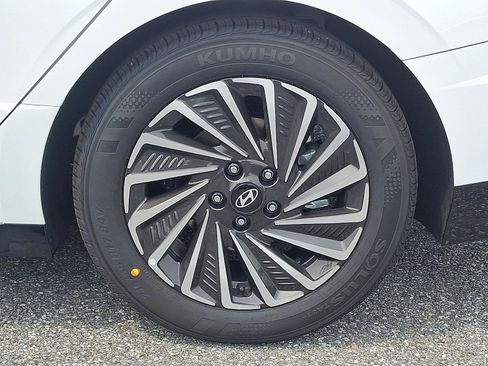 New 2026 Hyundai Sonata Limited FWD image 5
