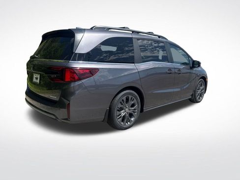New 2026 Honda Odyssey Touring image 3