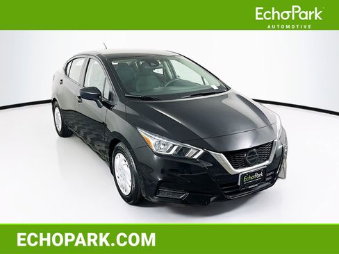 Used 2020 Nissan Versa S image 1