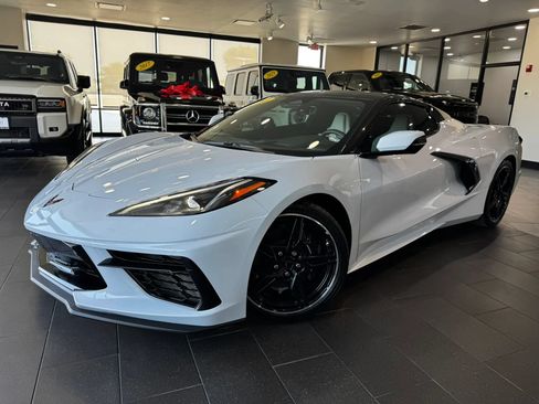 Used 2024 Chevrolet Corvette Stingray Preferred Conv w/ 2LT RWD image 39