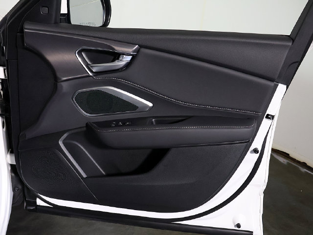 Certified 2025 Acura RDX SH-AWD image 32