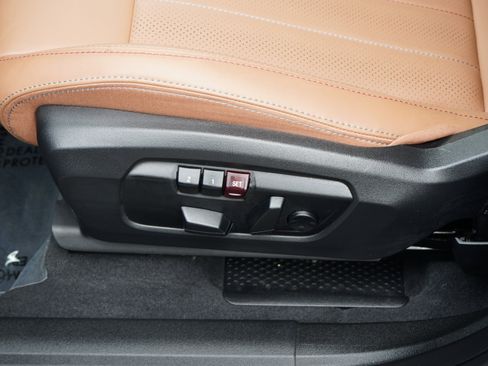 Used 2025 MINI Cooper Countryman S w/ Comfort Package Max image 17