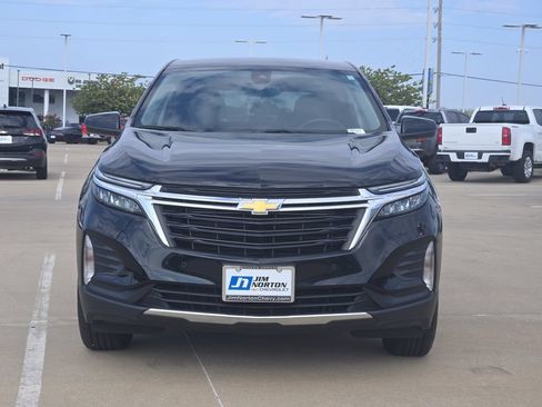 Used 2024 Chevrolet Equinox LT AWD/4WD image 2