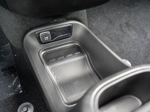 New 2026 Chrysler Pacifica Select image 28