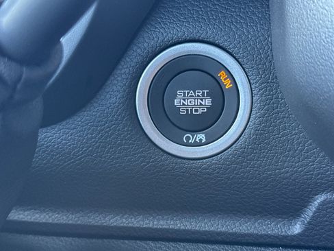 New 2026 RAM 2500 Laramie AWD/4WD image 21