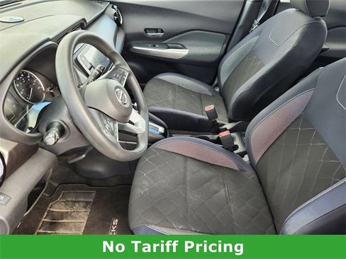 Used 2018 Nissan Kicks SV image 14