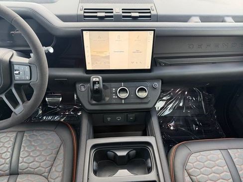 Used 2024 Land Rover Defender 90 Carpathian Edition AWD/4WD image 15