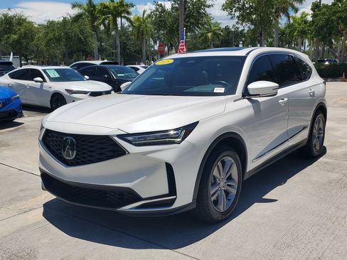 Used 2025 Acura MDX SH-AWD image 3