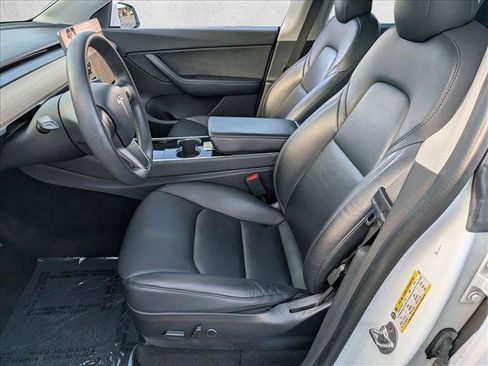 Used 2021 Tesla Model Y Long Range AWD/4WD image 20