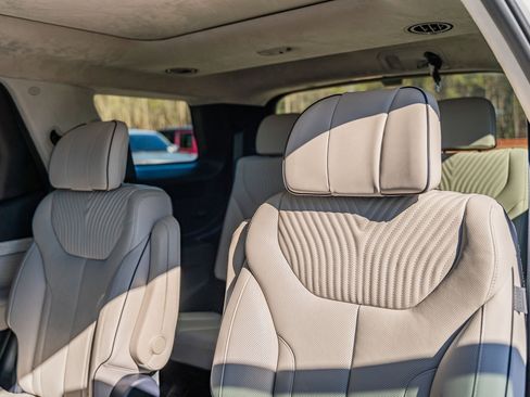 Used 2025 Hyundai Palisade Calligraphy image 27