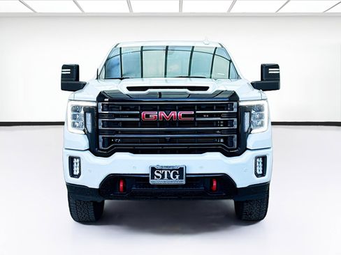 Used 2022 GMC Sierra 2500 AT4 w/ AT4 Premium Plus Package image 2