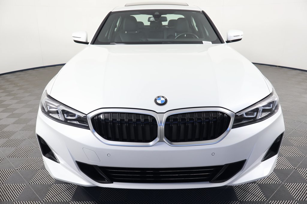Used 2024 BMW 330i Sedan RWD image 2