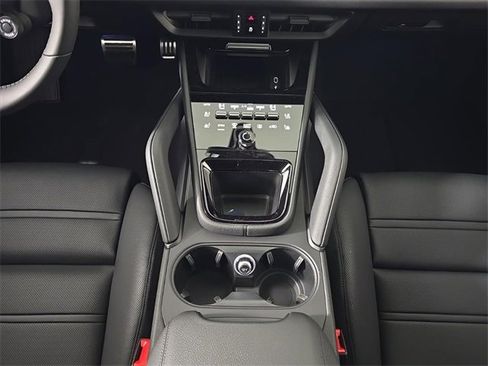 New 2026 Porsche Cayenne S image 22