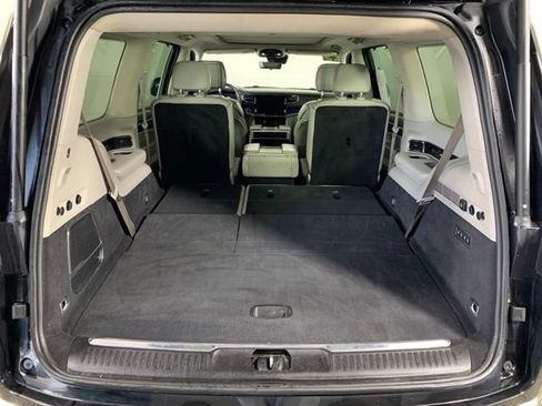 Used 2023 Jeep Grand Wagoneer Series II AWD/4WD image 30