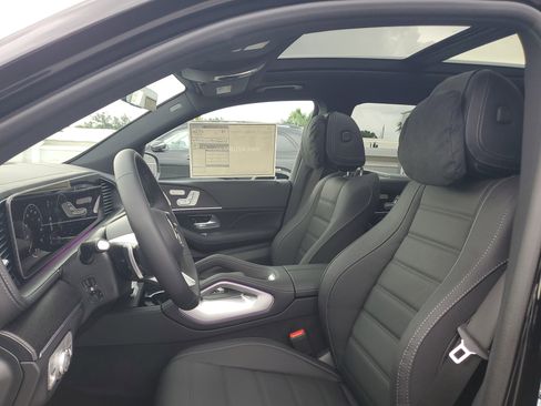 New 2026 Mercedes-Benz GLS 580 4MATIC image 25