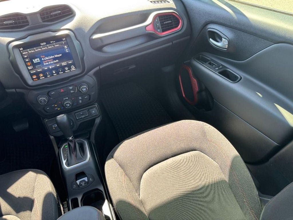 Used 2023 Jeep Renegade Trailhawk w/ Sun/Sound Group AWD/4WD image 15