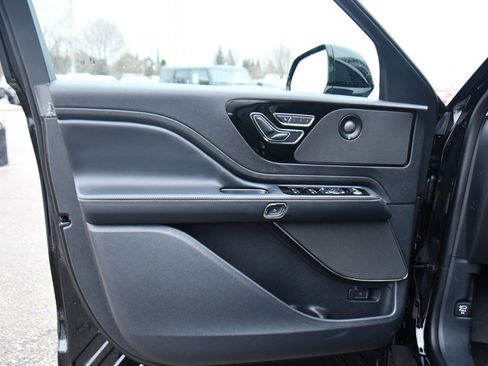 New 2026 Lincoln Aviator Reserve w/ Illumination Package image 25