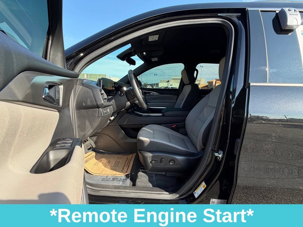 Used 2024 Chevrolet Traverse LT FWD image 15