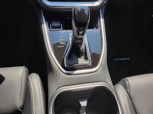 New 2025 Subaru Outback Limited image 12