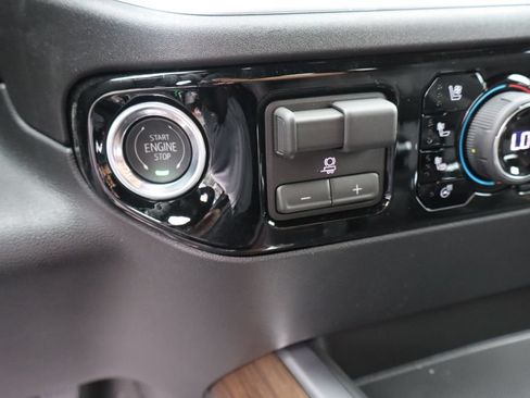 New 2026 Chevrolet Silverado 1500 High Country w/ High Country Premium Package AWD/4WD image 13
