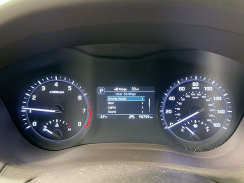 Used 2018 Genesis G80 3.8 image 17