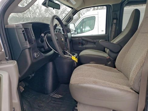 Used 2024 Chevrolet Express 3500 LT w/ LT Preferred Equipment Group image 6