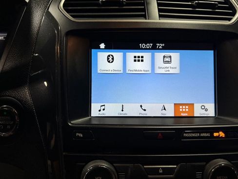 Used 2018 Ford Explorer XLT w/ Equipment Group 202A image 40