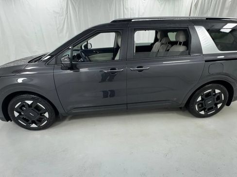 New 2026 Kia Carnival EX FWD image 6