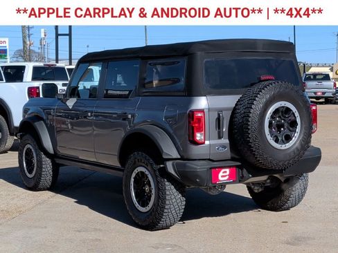 Used 2021 Ford Bronco Black Diamond w/ Sasquatch Package image 6