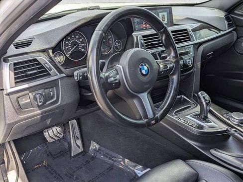 Used 2017 BMW 340i Sedan RWD image 10