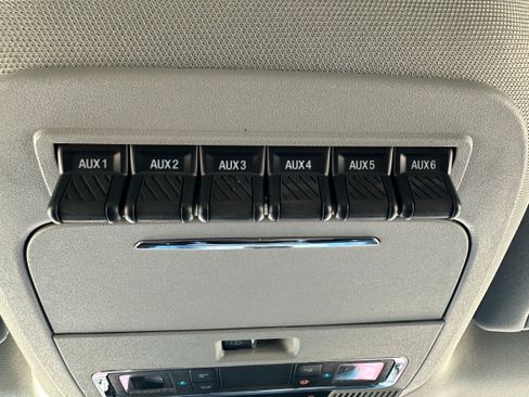 Used 2023 Ford F350 Lariat w/ Lariat Ultimate Package AWD/4WD image 35