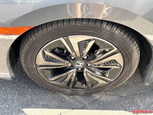 Used 2018 Honda Civic EX-L image 8