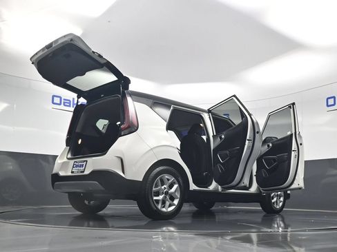Certified 2024 Kia Soul S FWD image 58