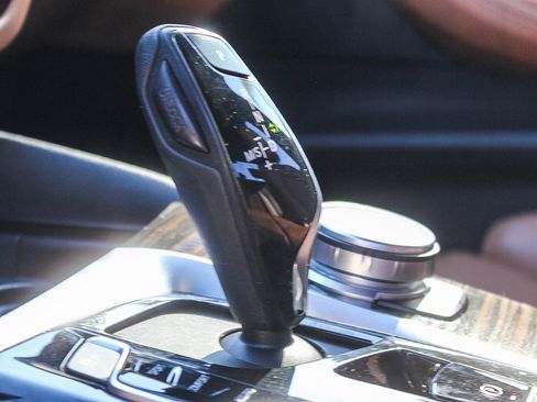 Used 2019 BMW 540i image 22