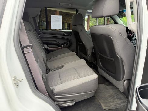 Used 2015 GMC Yukon SLE AWD/4WD image 12