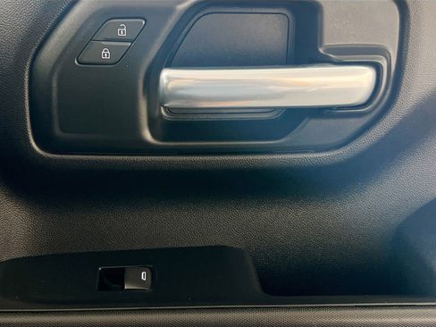 Used 2025 Chevrolet Silverado 1500 Custom RWD image 32