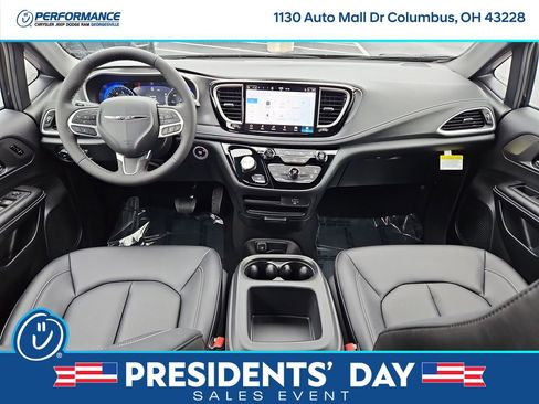 New 2026 Chrysler Pacifica Select image 16