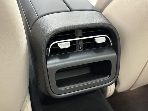 New 2026 Mercedes-Benz E 350 4MATIC Sedan image 27