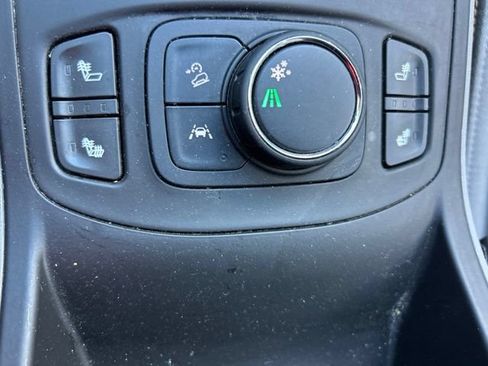 Used 2021 GMC Terrain SLE w/ Driver Convenience Package FWD image 18