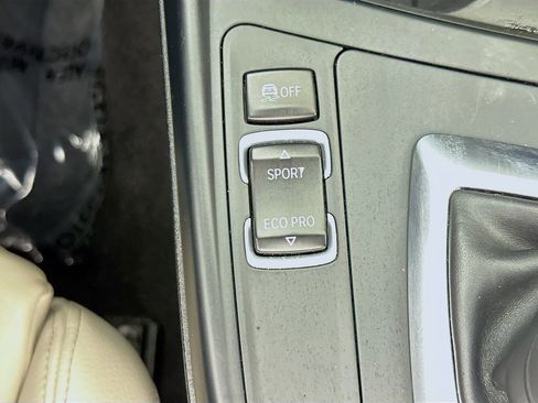 Used 2015 BMW 228i xDrive Convertible image 39