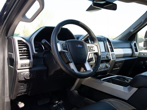 Used 2019 Ford F250 Lariat AWD/4WD image 16