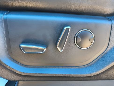 Used 2019 Ford F350 Lariat w/ Lariat Ultimate Package image 18