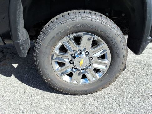 New 2026 Chevrolet Silverado 3500 High Country w/ High Country Premium Package image 14