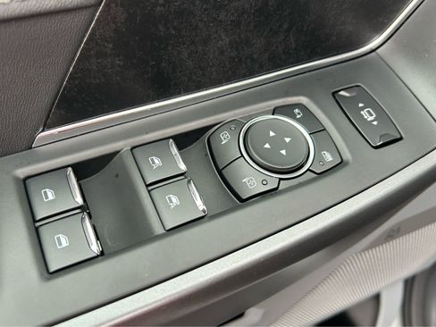 New 2026 Ford F250 XLT w/ XLT Premium Package AWD/4WD image 18