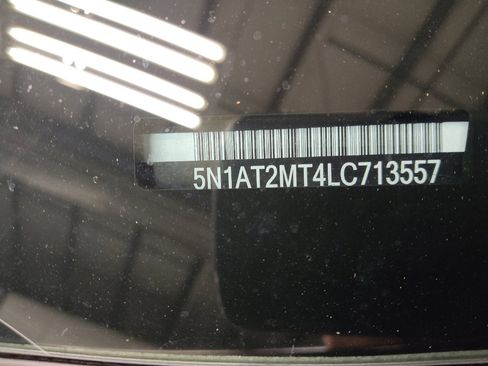 Used 2020 Nissan Rogue SV w/ Premium Package FWD image 33