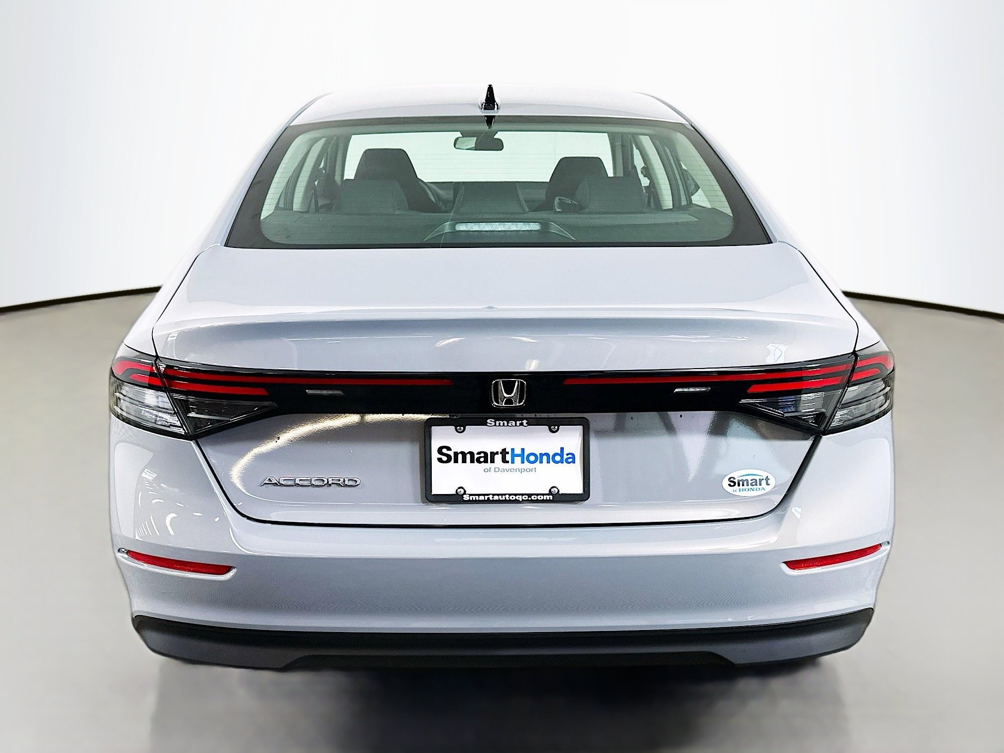 Certified 2025 Honda Accord SE image 6