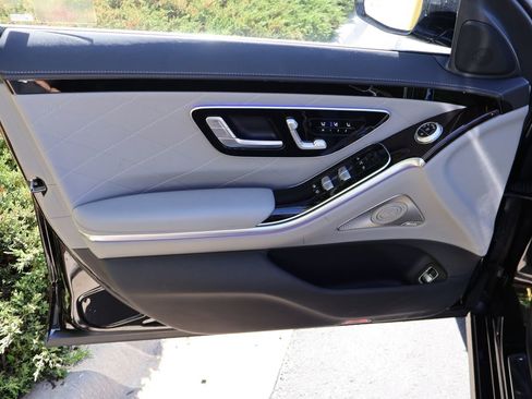 Used 2023 Mercedes-Benz S 580 4MATIC Sedan image 19