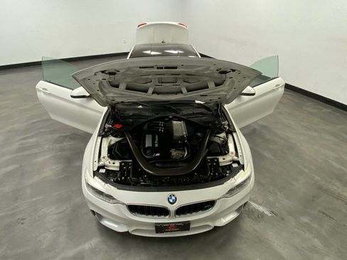Used 2015 BMW M4 Coupe w/ Executive Package RWD image 46